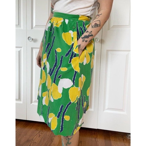 Vintage Green Midi Skirt with Yellow & White Floral Print - Picture 3 of 4